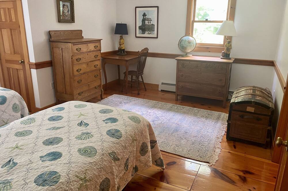 Photo of Bedroom in Rye Beach