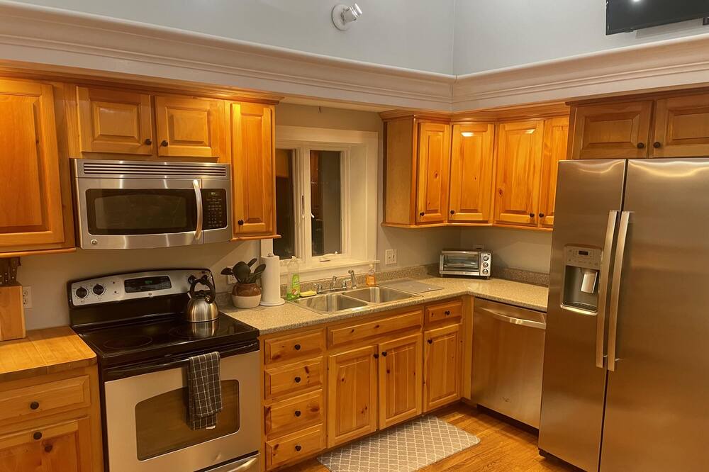 Photo of Kitchen in Sunapee
