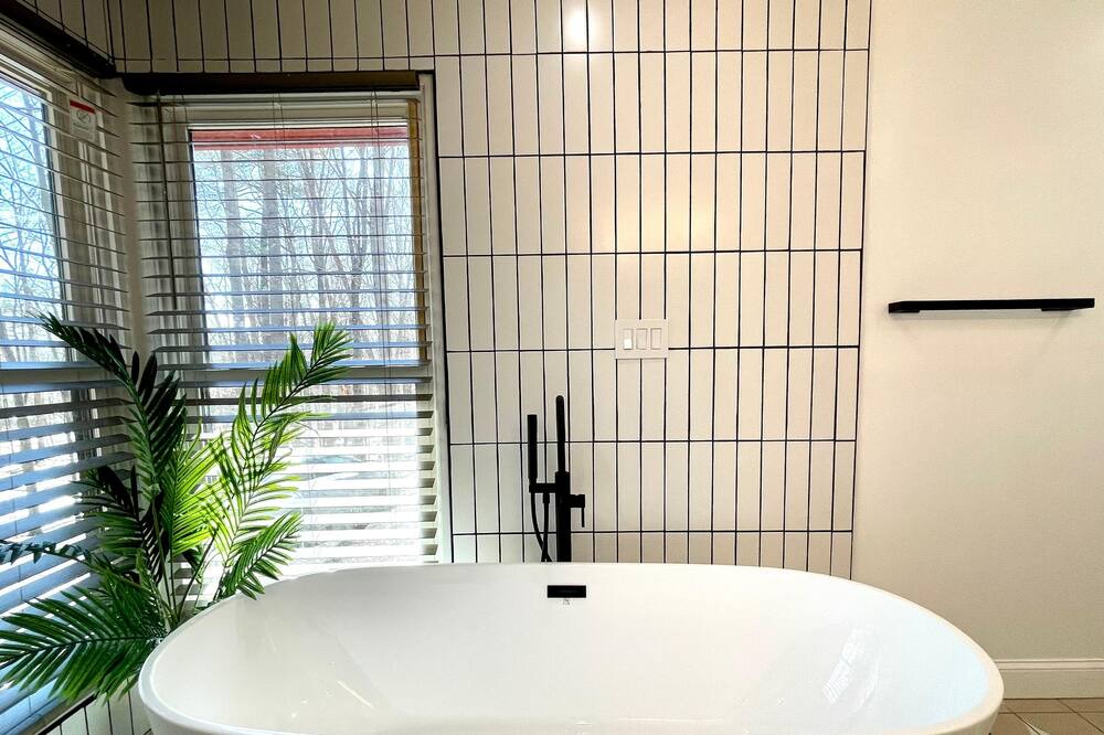 Photo of Bathroom in The Woods