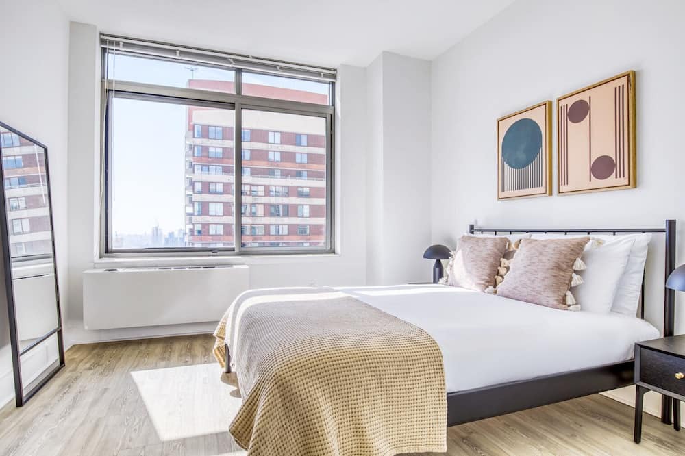 Photo of Bedroom in Hunters Point