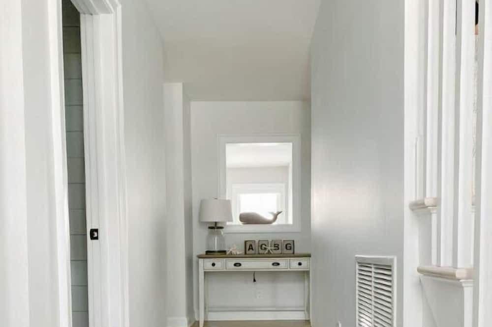 Photo of Bathroom in Aquebogue