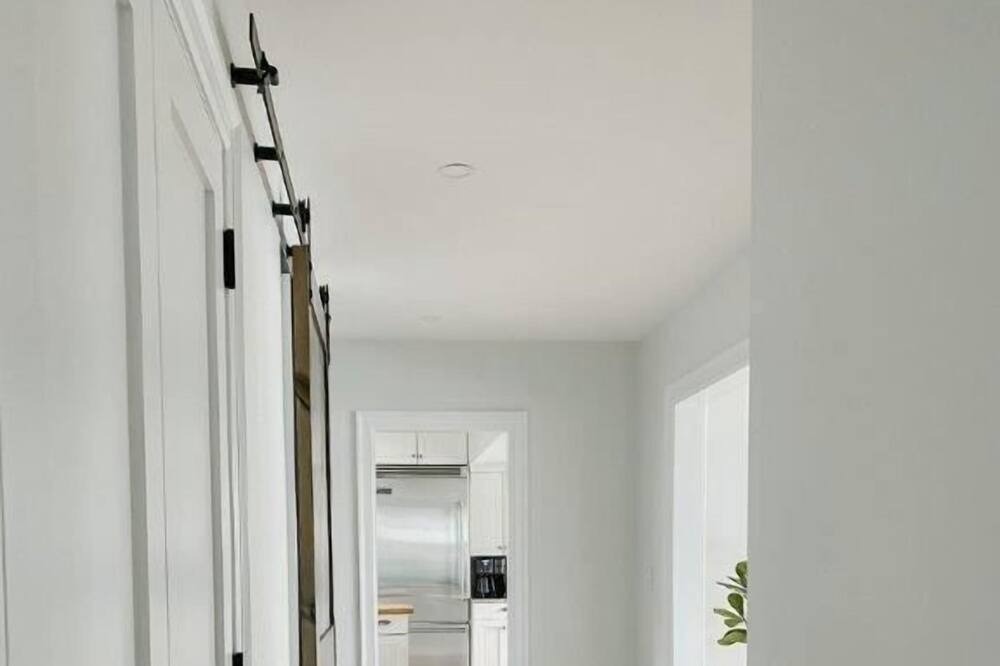 Photo of Bedroom in Aquebogue