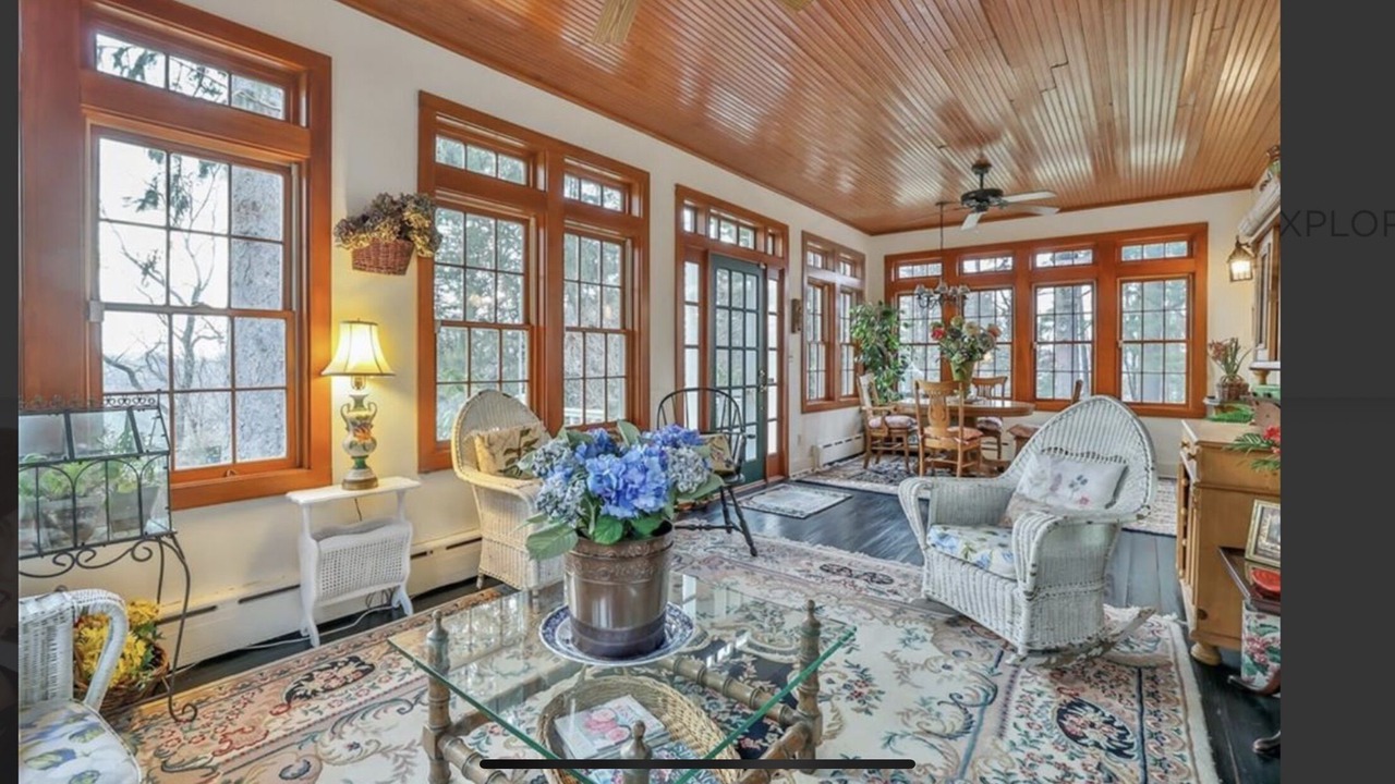 Photo of Livingroom in Pleasantville