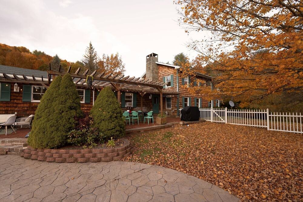 Photo of Outdoor in Lexington