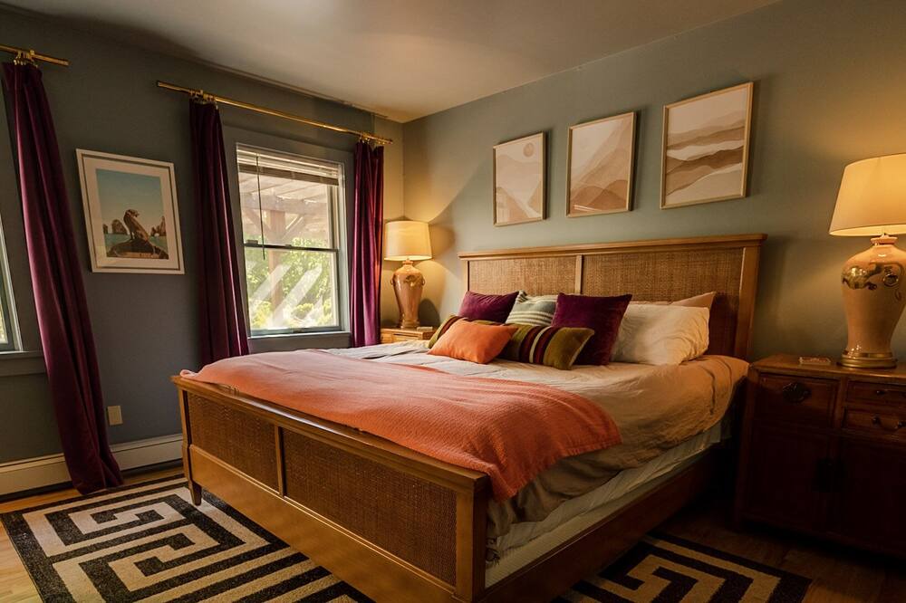 Photo of Bedroom in Lexington