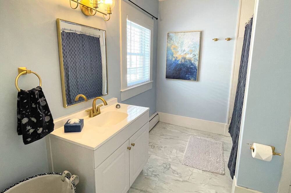Photo of Bathroom in Hampton