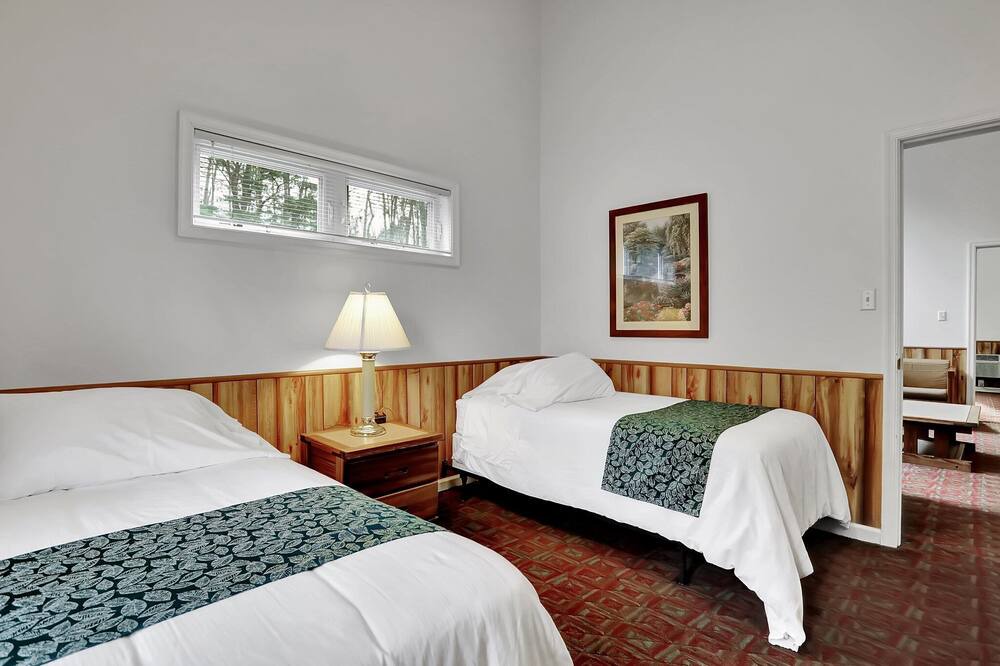 Photo of Bedroom in The Woods