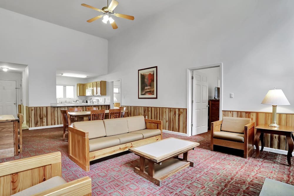 Photo of Livingroom in The Woods