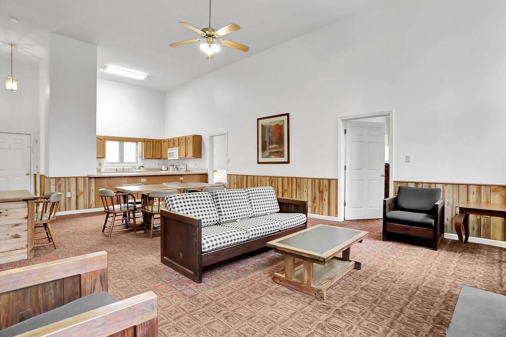 Photo of Livingroom in The Woods
