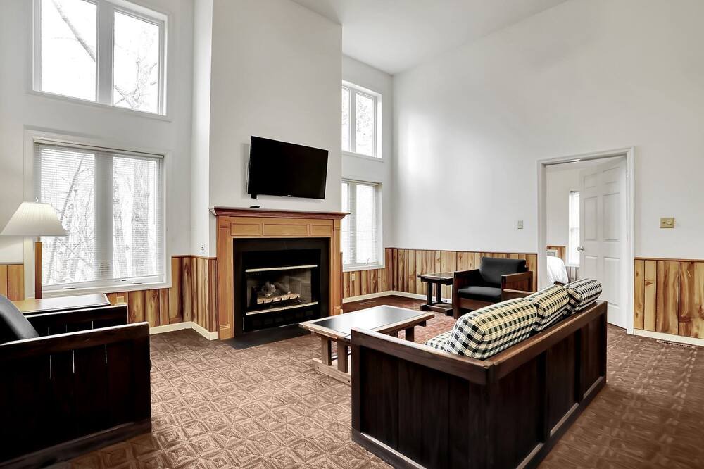 Photo of Livingroom in The Woods