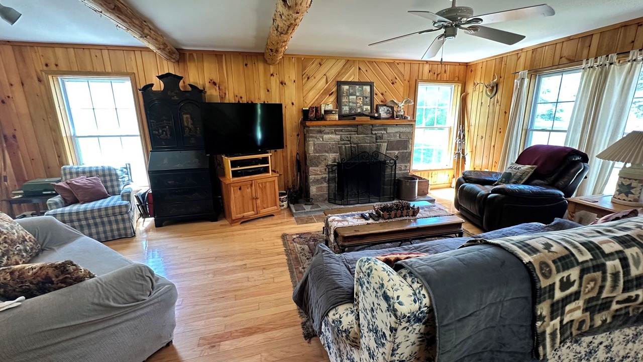 Photo of Livingroom in Upper Jay