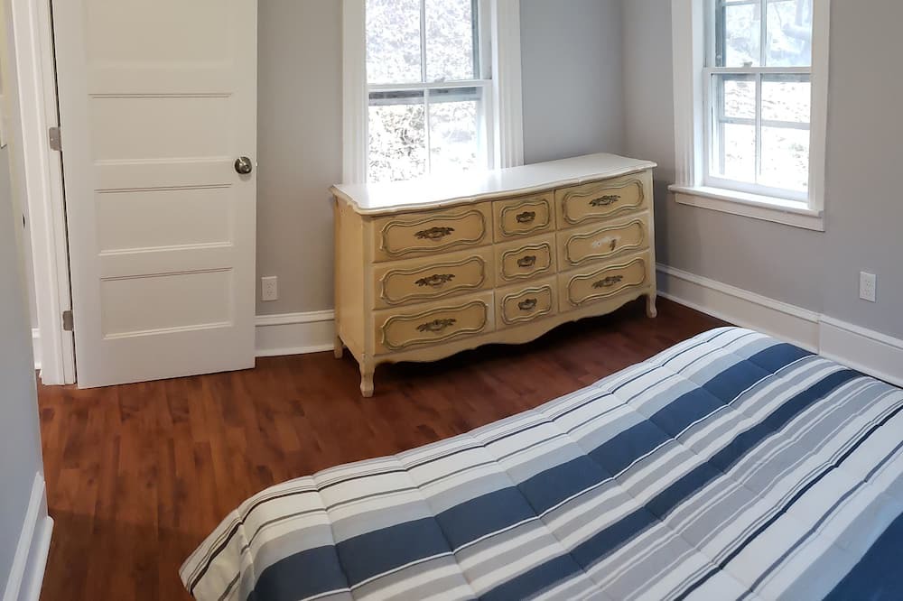 Photo of Bedroom in High Bridge