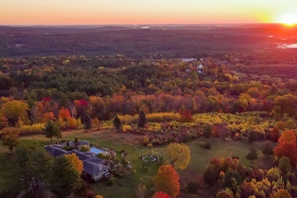 Photo of Outdoor in Lyndeborough