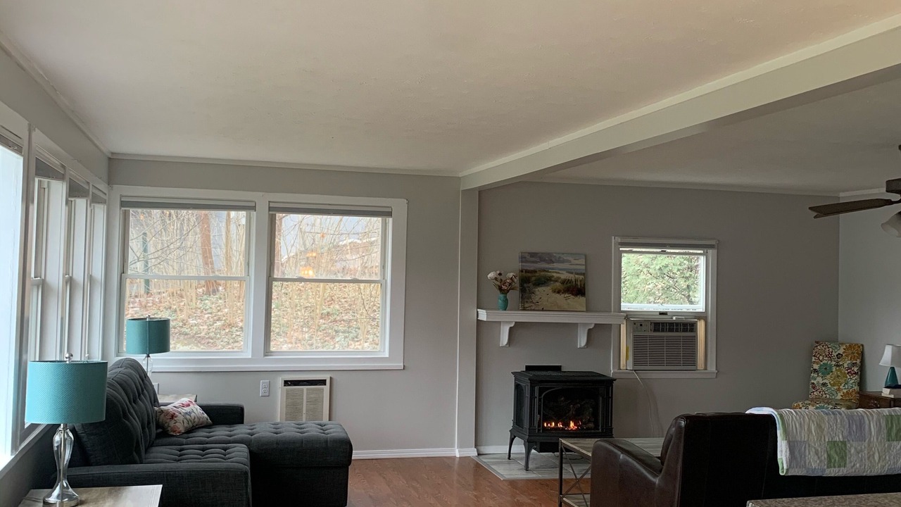 Photo of Livingroom in Honeoye