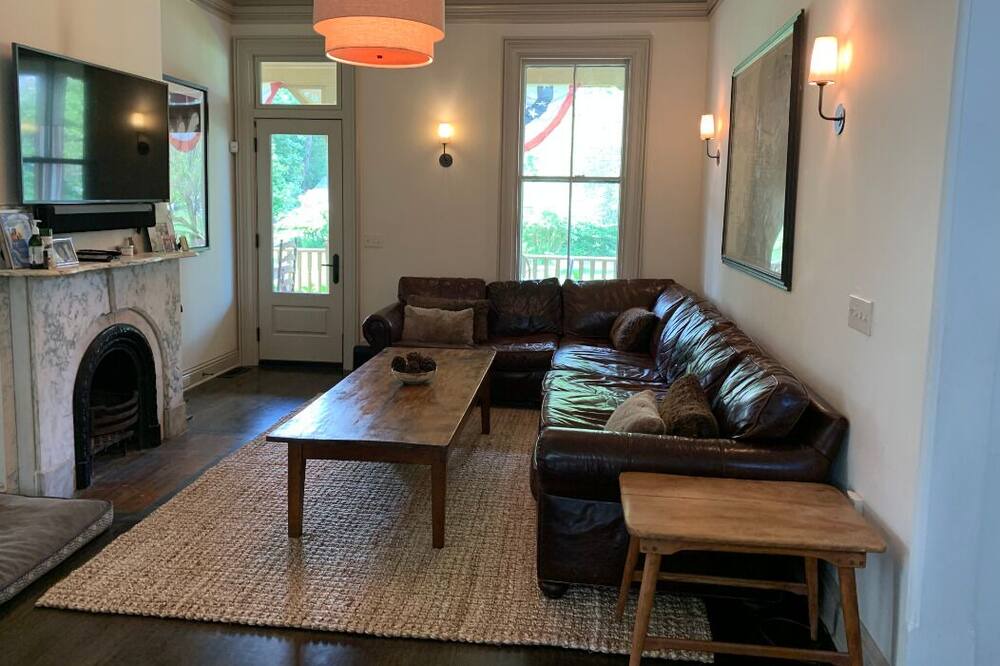 Photo of Livingroom in Mamaroneck
