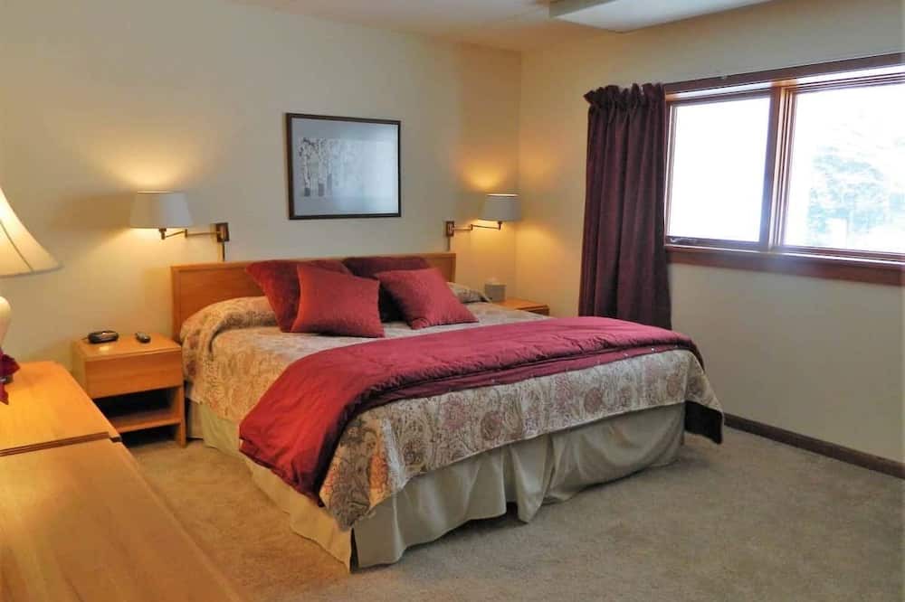 Photo of Bedroom in Stowe Area