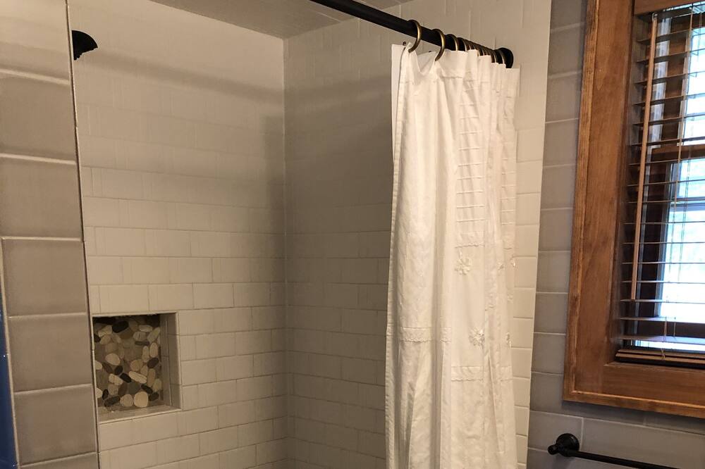 Photo of Bathroom in Ticonderoga