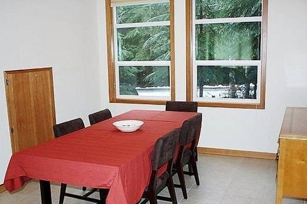 Photo of Kitchen in Glacier