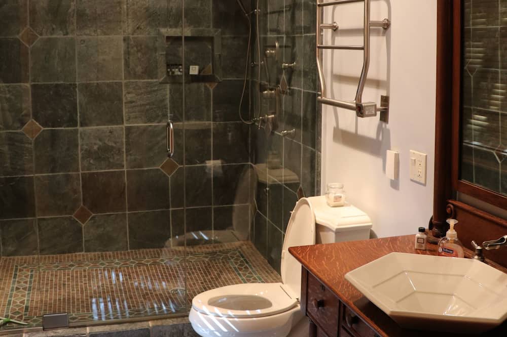 Photo of Bathroom in Caldwell
