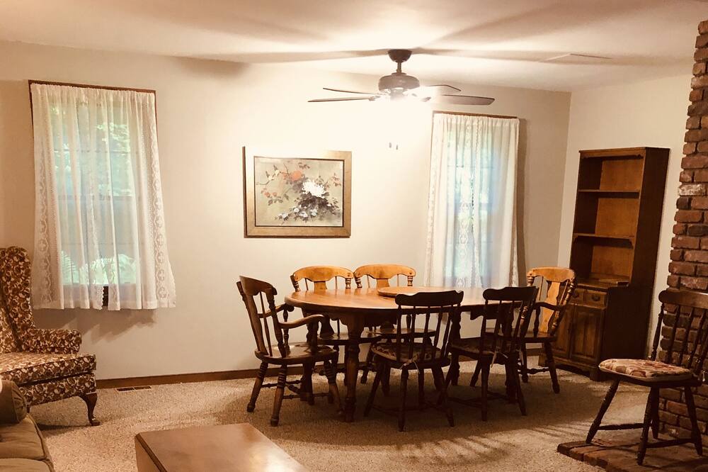 Photo of Livingroom in Weston