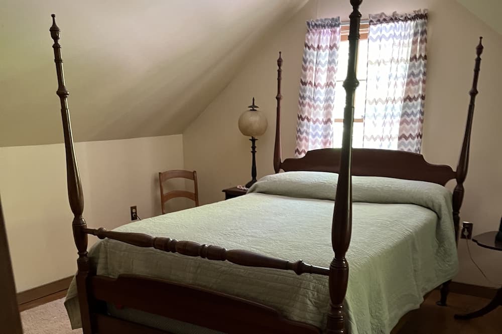 Photo of Bedroom in Weston