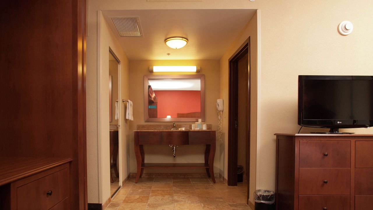 Photo of Bedroom in Big Flats Airport