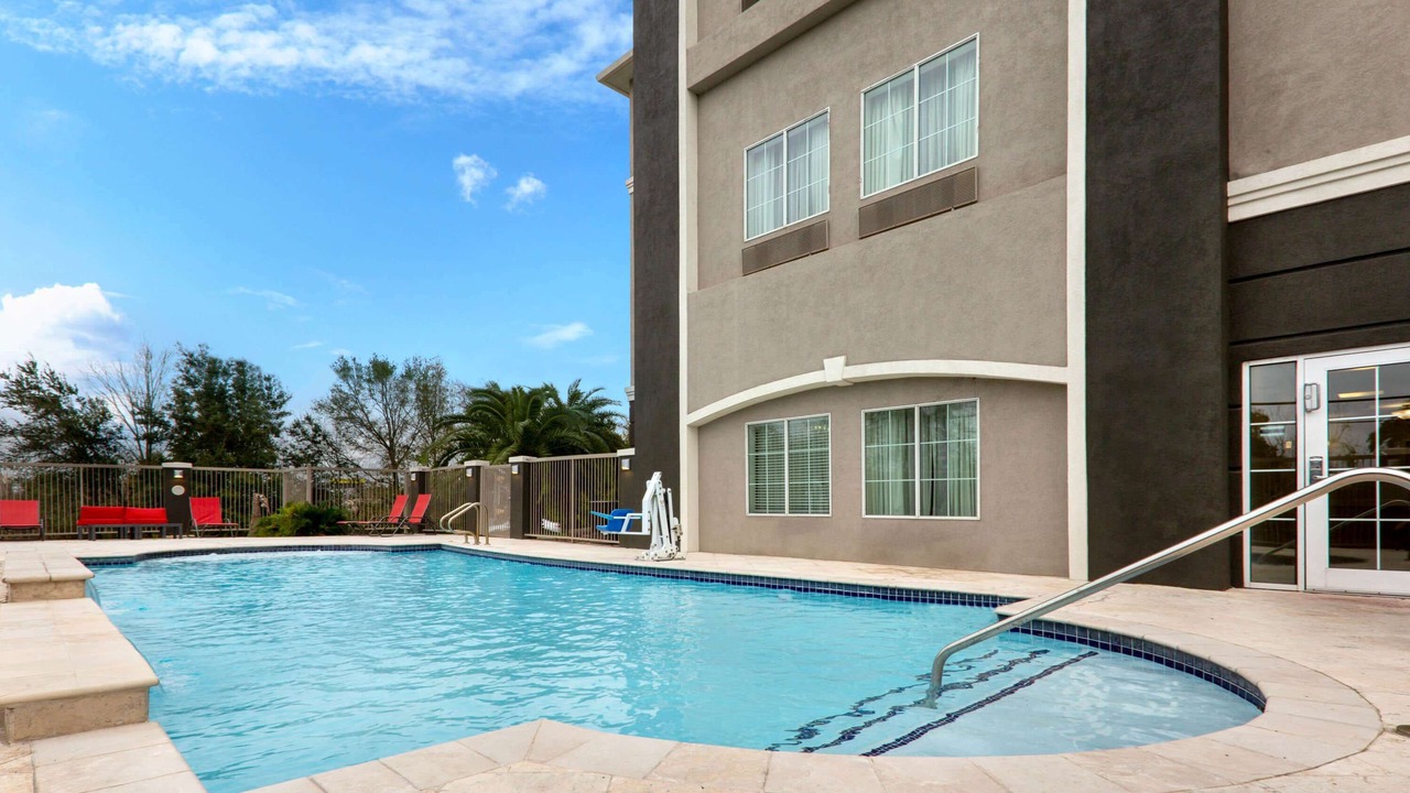 Photo of Outdoor in Alvin