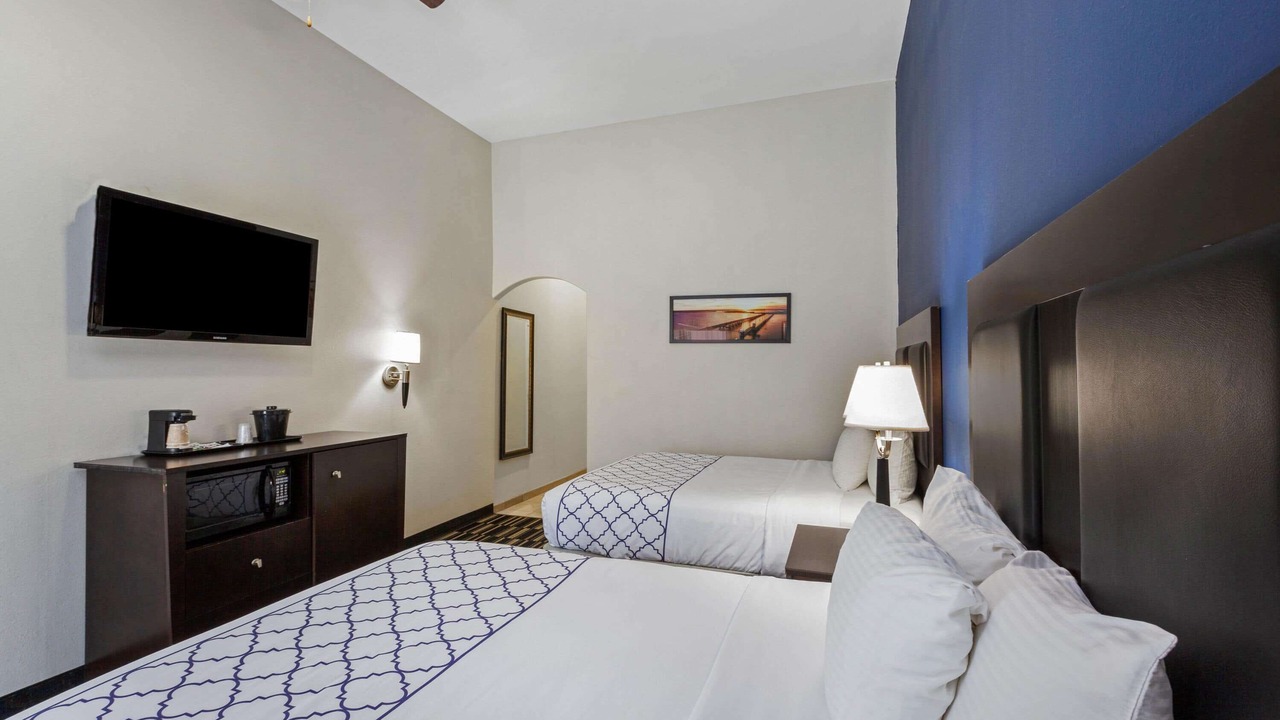 Photo of Bedroom in Alvin