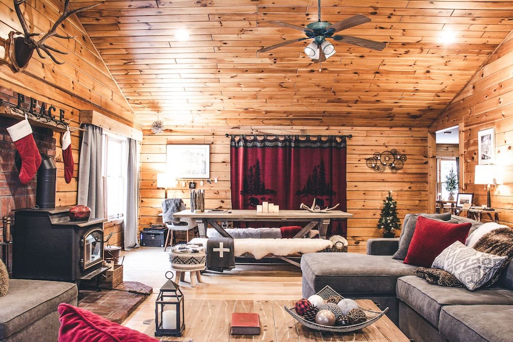 Photo of Livingroom in Lake Placid