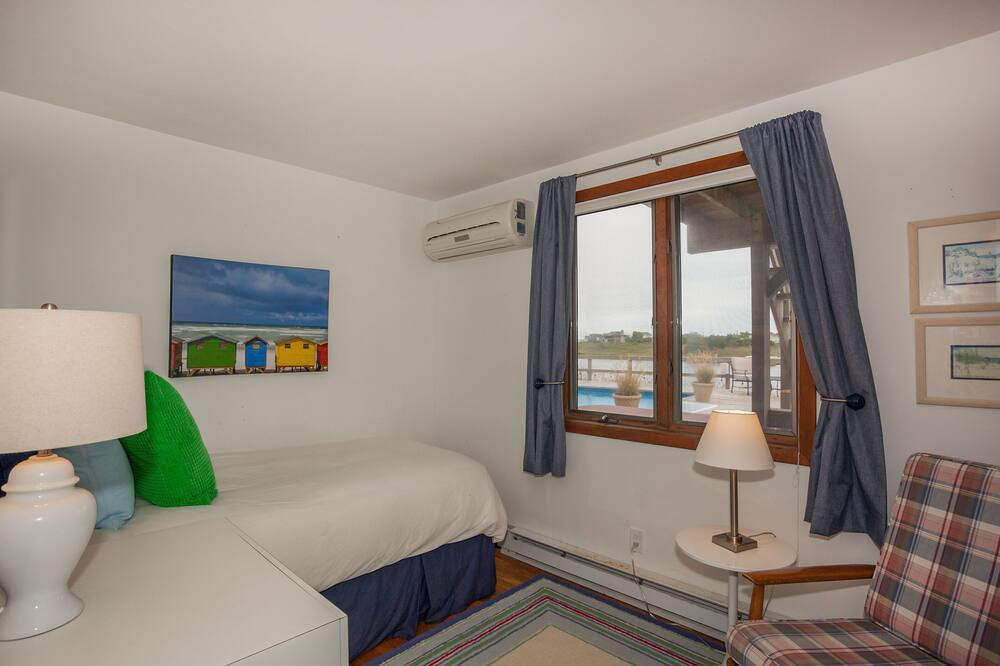 Photo of Bedroom in Westhampton Beach