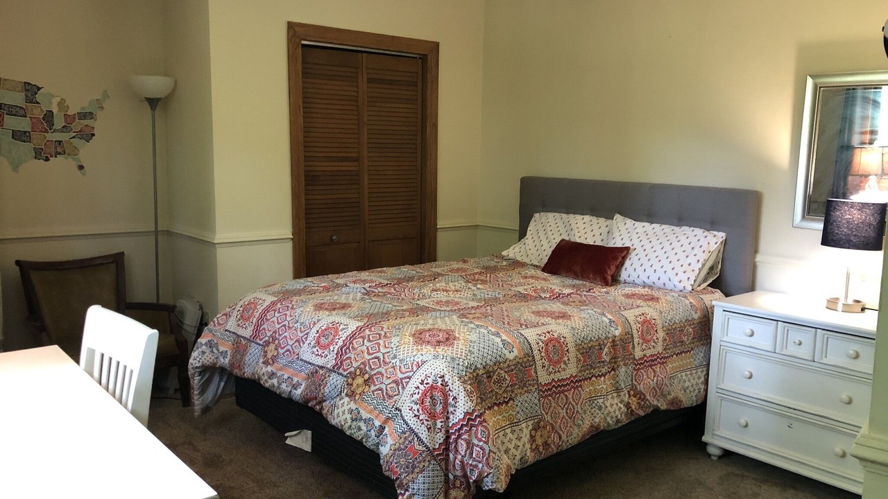 Photo of Bedroom in New River