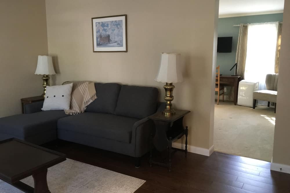 Photo of Livingroom in Williston North