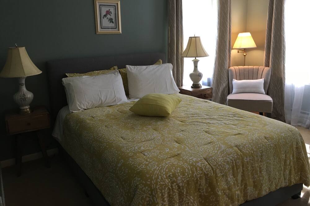 Photo of Bedroom in Williston North