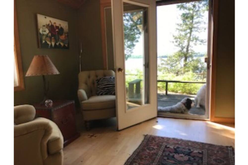 Photo of Livingroom in South Hero