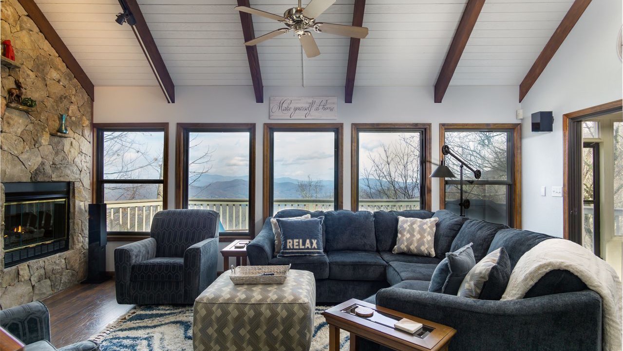 Photo of Livingroom in Mountain Air