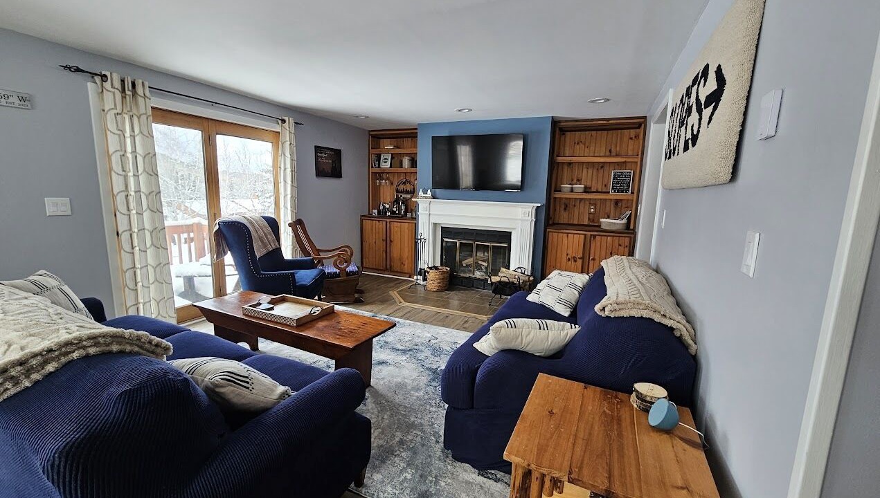Photo of Livingroom in North Creek