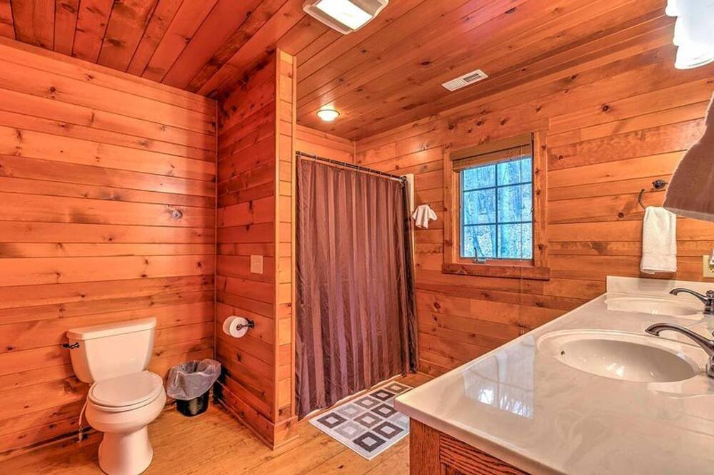 Photo of Bathroom in Criders