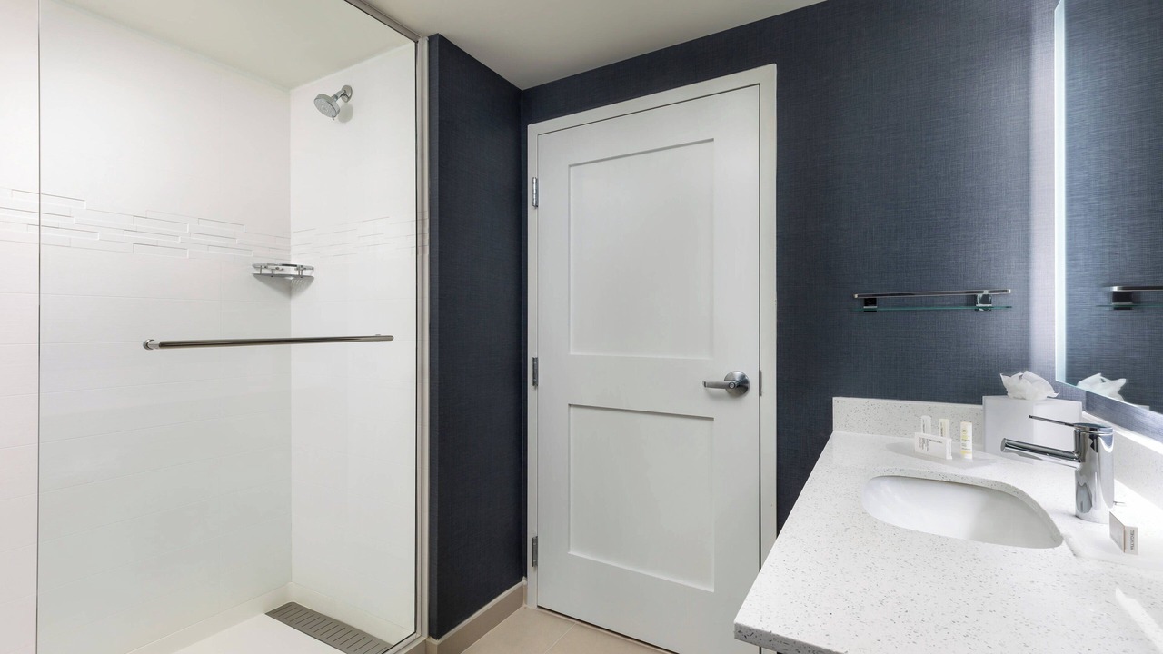 Photo of Bathroom in Garden City