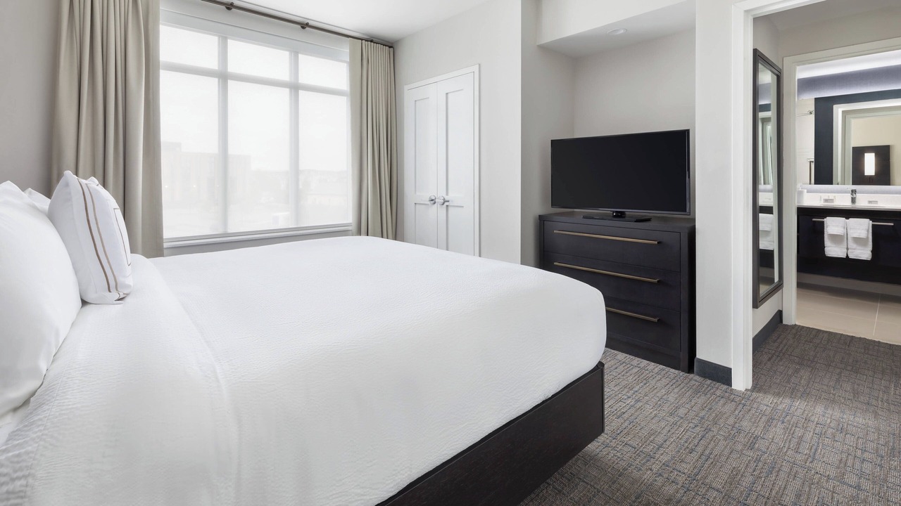 Photo of Bedroom in Garden City