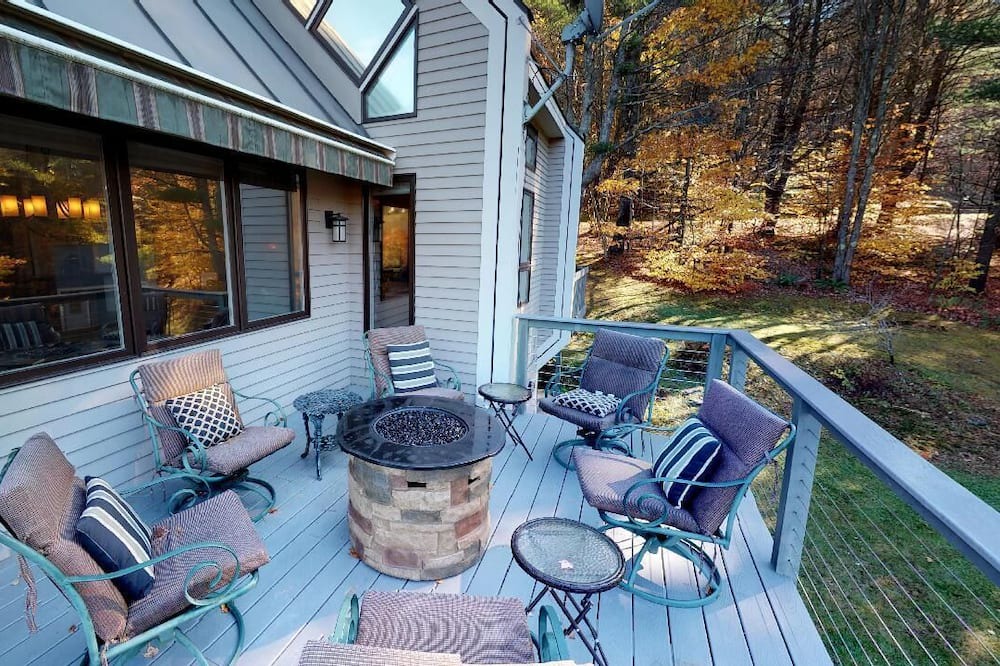 Photo of Patio Balcony in West Hartford