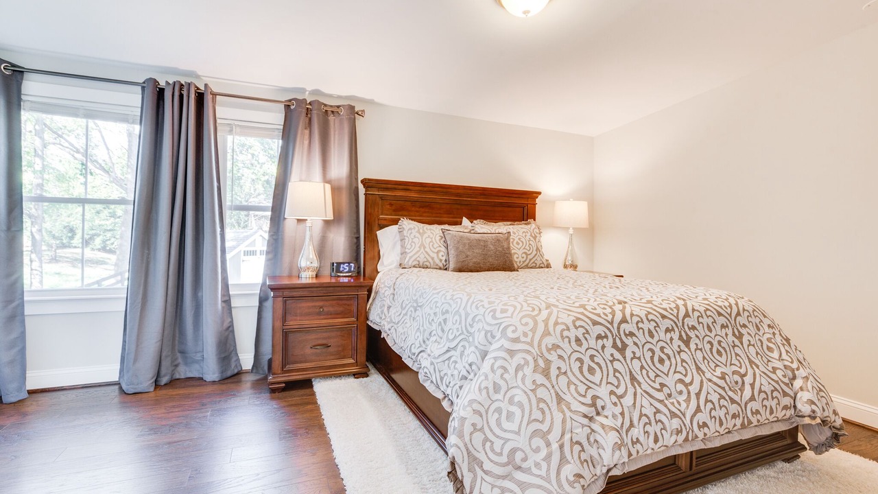 Photo of Bedroom in Middleburg