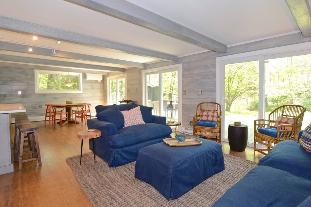 Photo of Livingroom in Woodstock