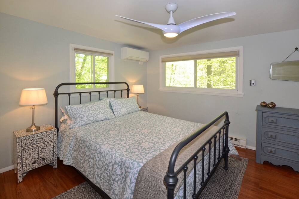 Photo of Bedroom in Woodstock
