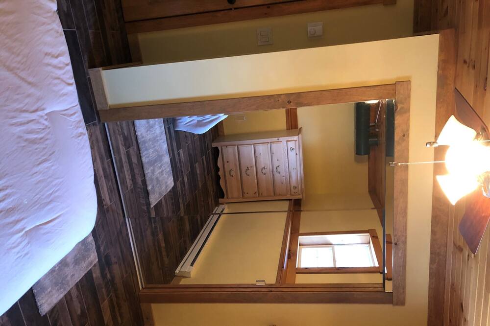 Photo of Bedroom in Freedom