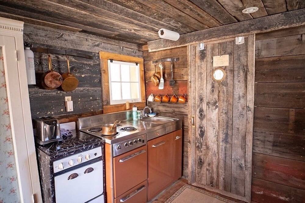 Photo of Kitchen in South Londonderry