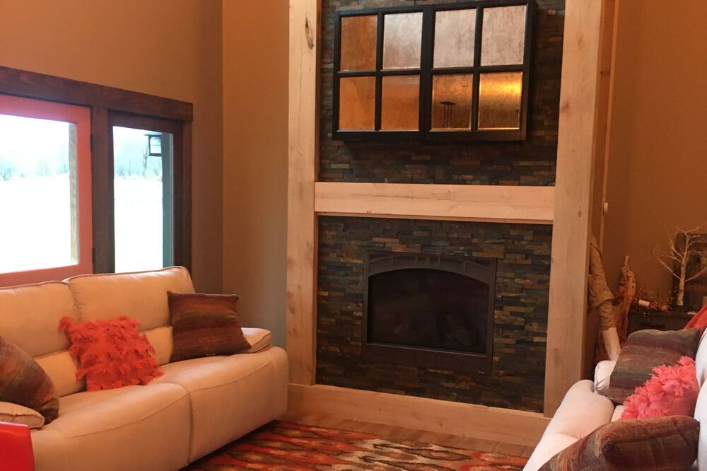 Photo of Livingroom in Mendon