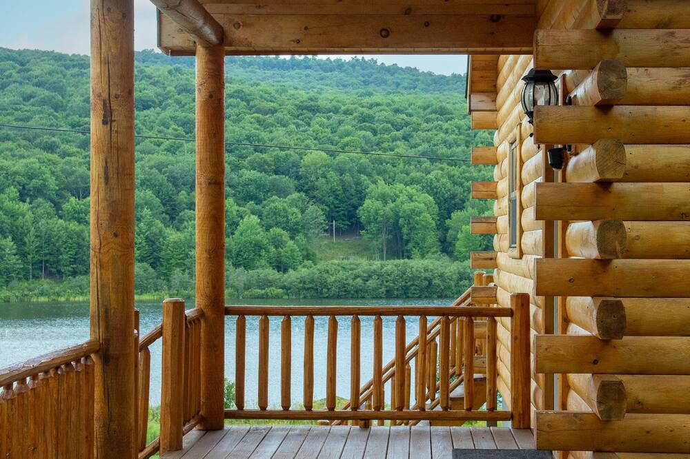 Photo of Patio Balcony in South Kortright