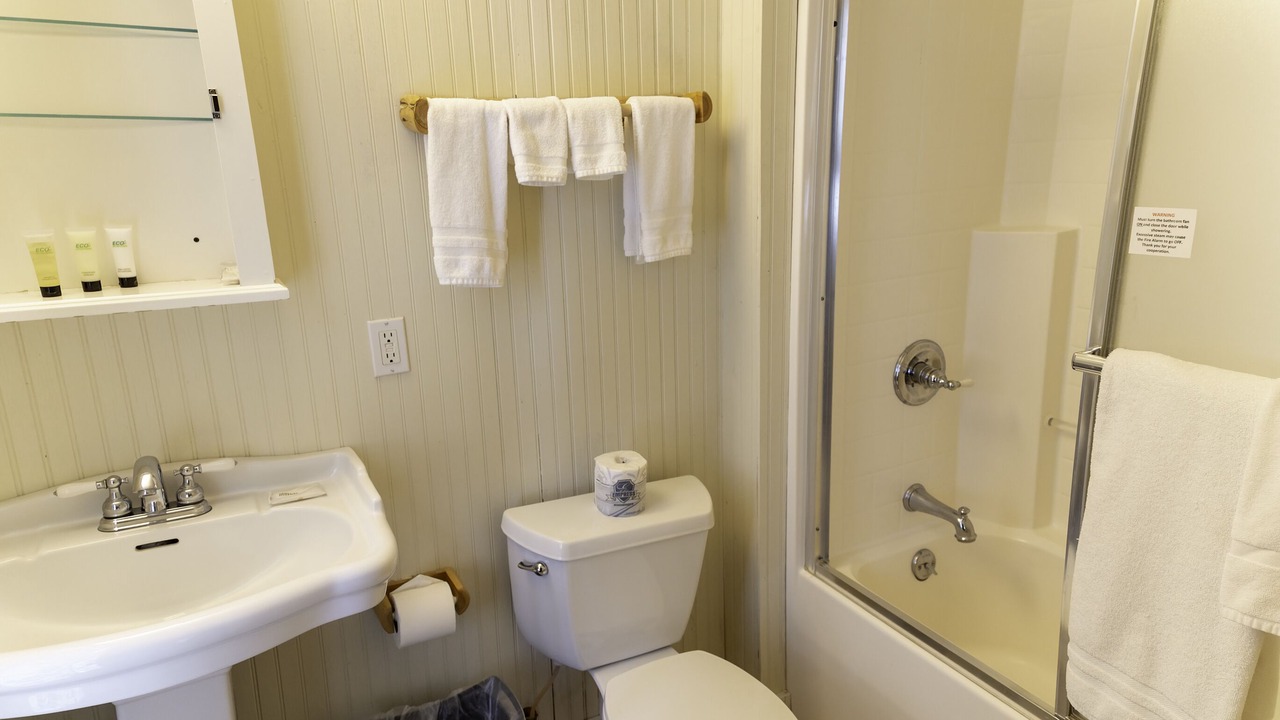 Photo of Bathroom in Inlet