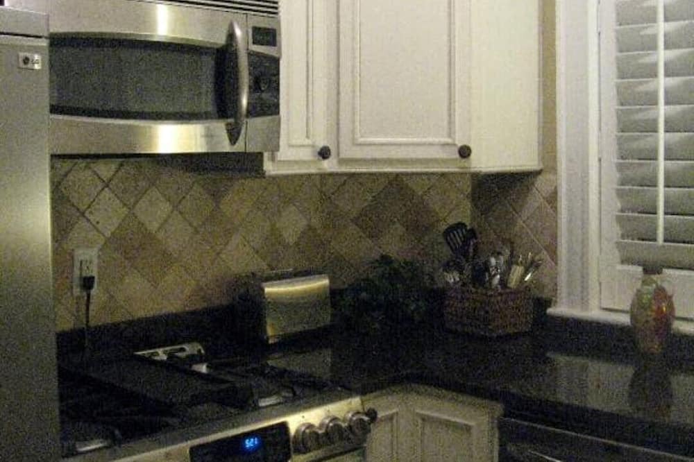 Photo of Kitchen in West Fens