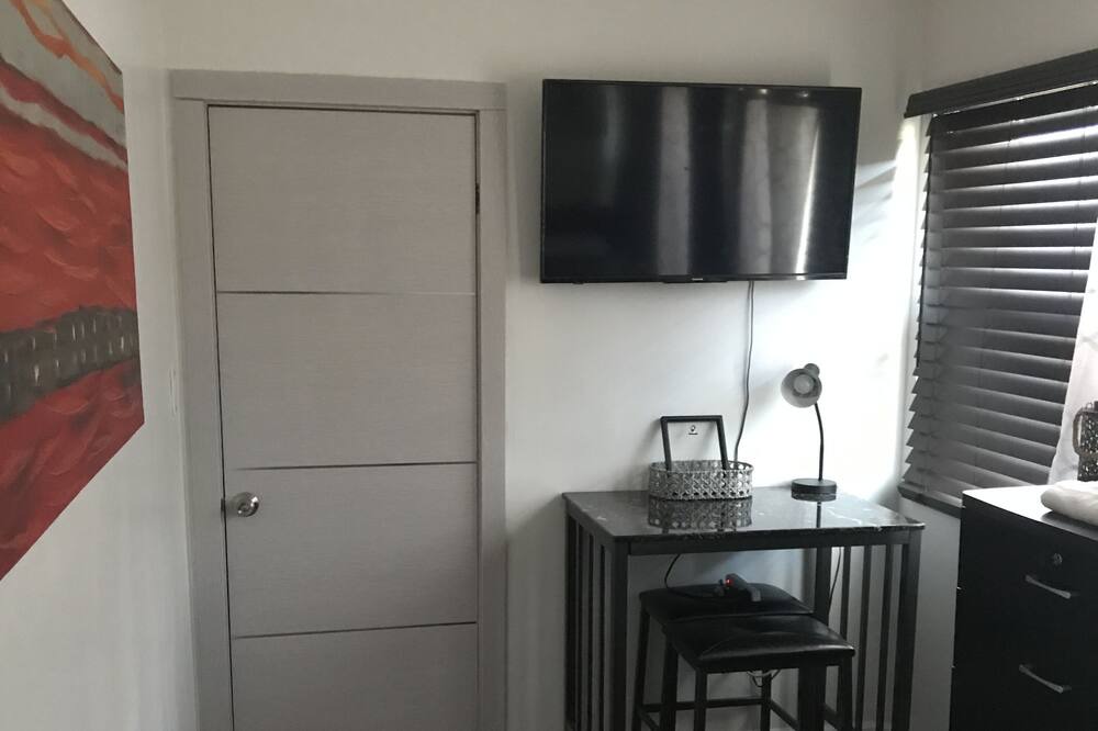 Photo of Bedroom in Hicksville